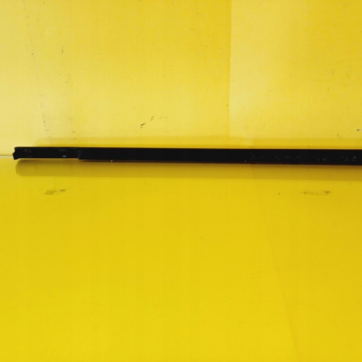 MOULURE RACLOIR DROIT ARRIÈRE VW PASSAT B5 LIFT NR193