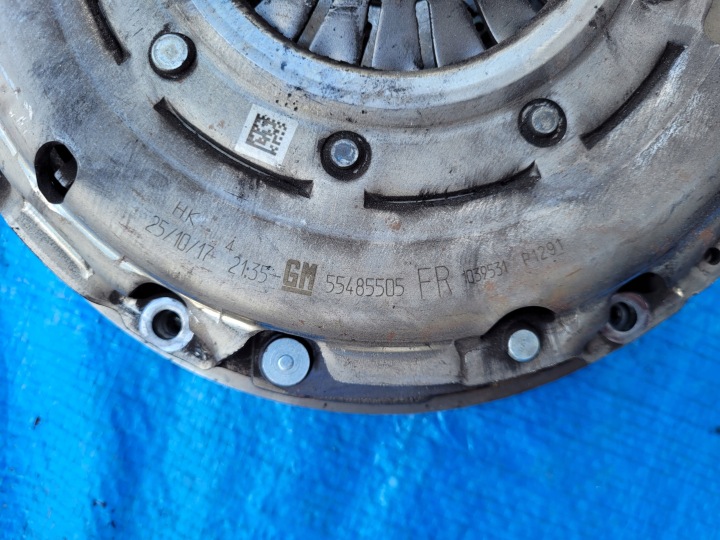 OPEL-CZESCI ASTRA K DOUBLE VOLANT EMBRAYAGE VOLANT BIMASSE 1.6 CDTI M32 55498275