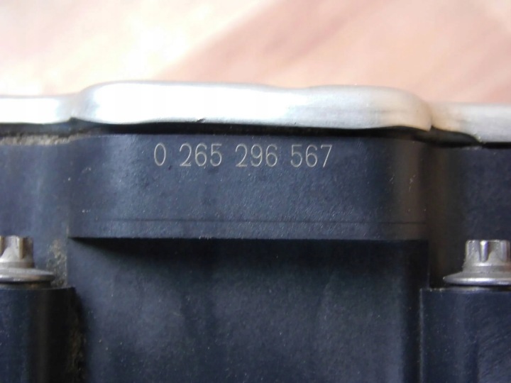 TOYOTA YARIS IV XP210 2021 POMPE ABS 0265957020 0265296567