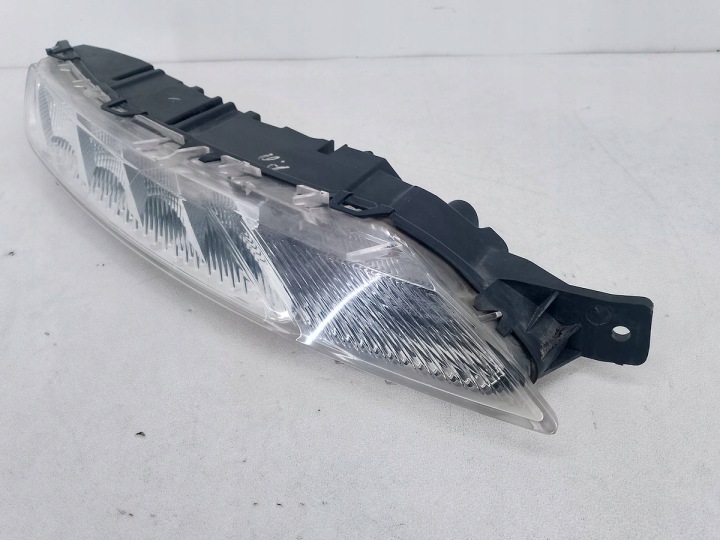 LANTERNE VERS CONDUITE DIURNE DROIT CITROEN C4 PICASSO II 9676036280 89209001