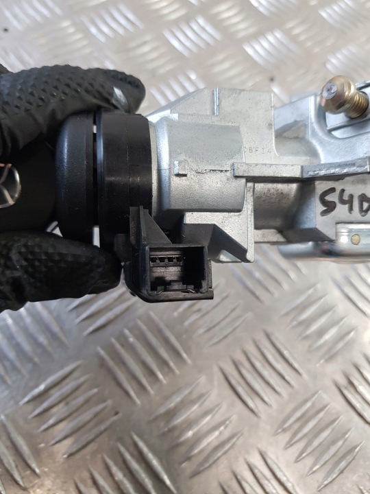 CONTACTEUR D'ALLUMAGE CLÉ C23666938B 3M51-3F880-AC MAZDA 5 06R-