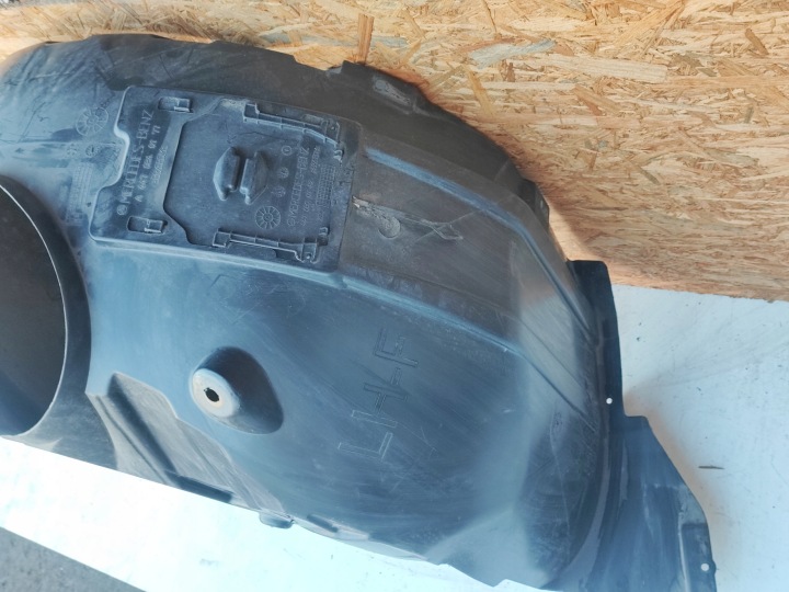 PASSAGE DE ROUE GAUCHE AVANT AVANT MERCEDES VITO V CLASSE W447 A447 A4476840177