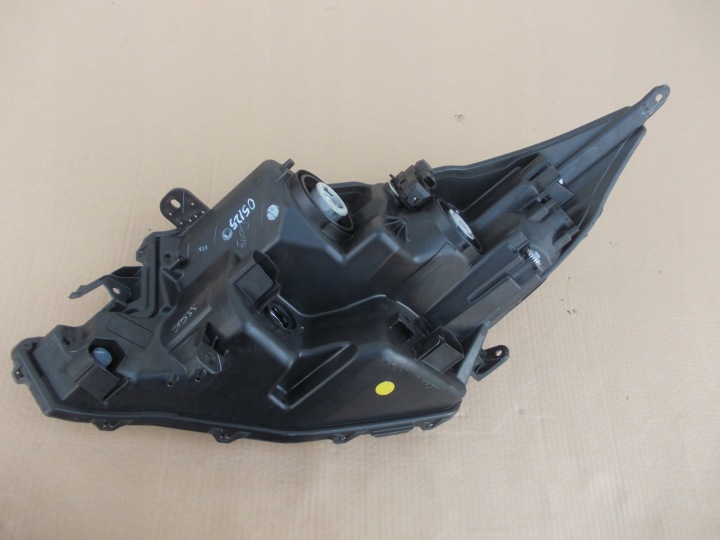 PROJECTEUR PHARE DROITE TOYOTA AYGO X 0H-31 EUROPE