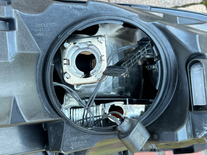 VOLKSWAGEN GOLF VII 7 PHARE BIXENON GAUCHE AVANT 5G1941031