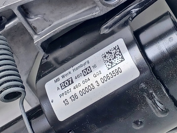 MERCEDES E W207 207 COLONNE DIRECTION FOURCHETTE 2074600016 204462206