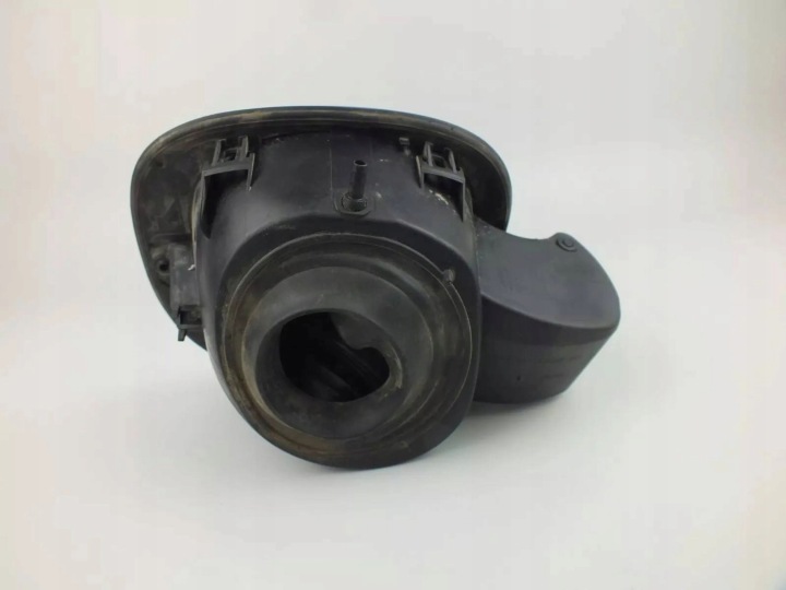 VOLVO V60 2011 CLAPET GOULOTTE DE REMPLISSAGE CARBURANTS