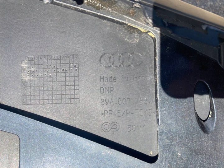 AUDI Q4 E-TRON 21- DOUBLURE PARE-CHOCS AVANT ORIGINAL