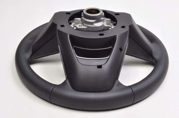 TOYOTA YARIS IV VOLANT CUIR MULTIFONCTIONNELLE GR 25R 6436038