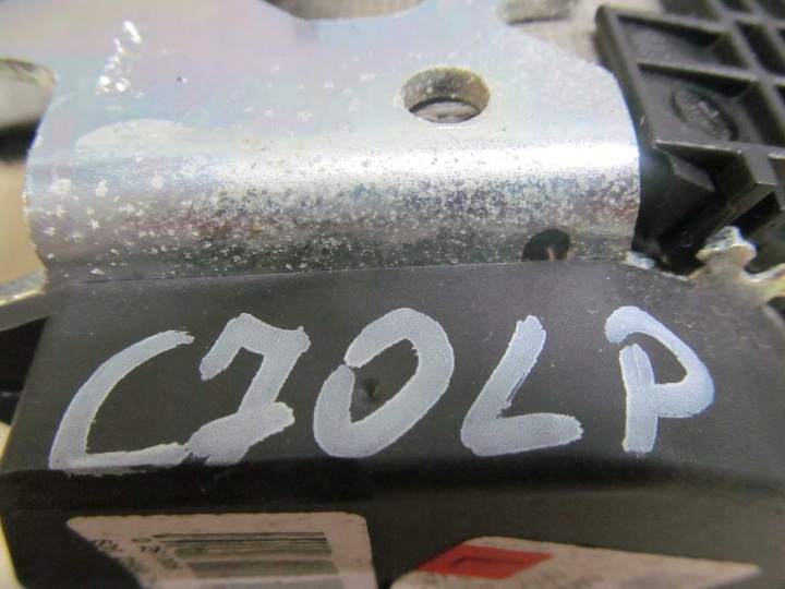VOLVO C70 06-13 CEINTURE DE SÉCURITÉ AVANT GAUCHE CLAIR 30730792