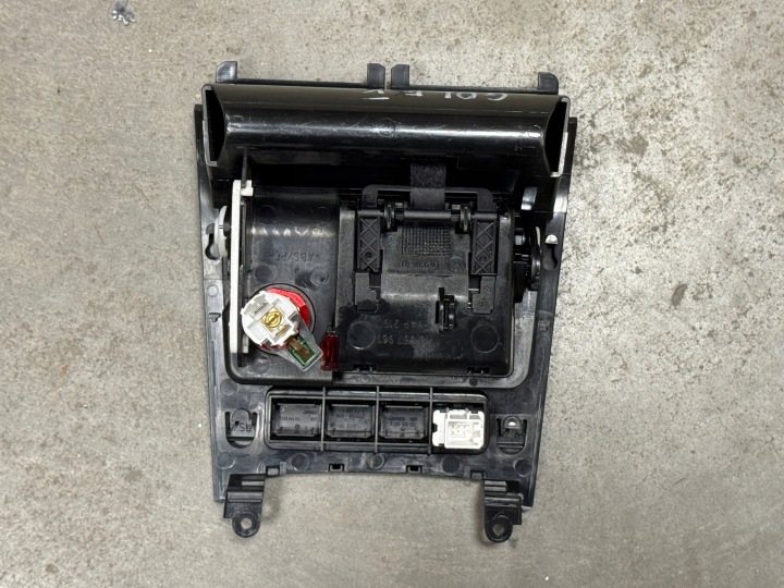 VW EOS 05-15 BOÎTE À GANTS OE 1K0857961