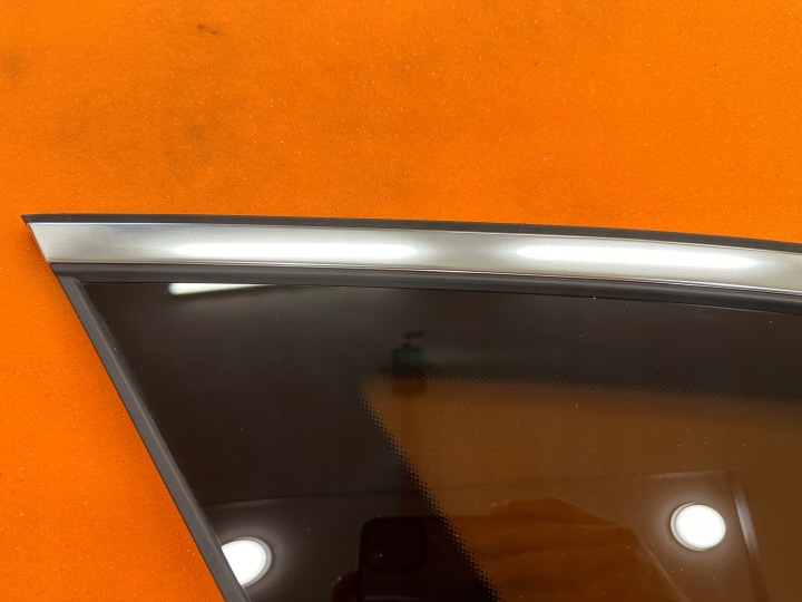 VITRE CARROSSERIE GAUCHE GAUCHE ARRIÈRE E CLASSE W213 LIFT UNIVERSEL 21R