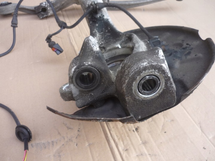 ROTULE DE DIRECTION MOYEU GAUCHE AVANT AUDI A4 B6 B7 8E0407241B FONCTIONNEL