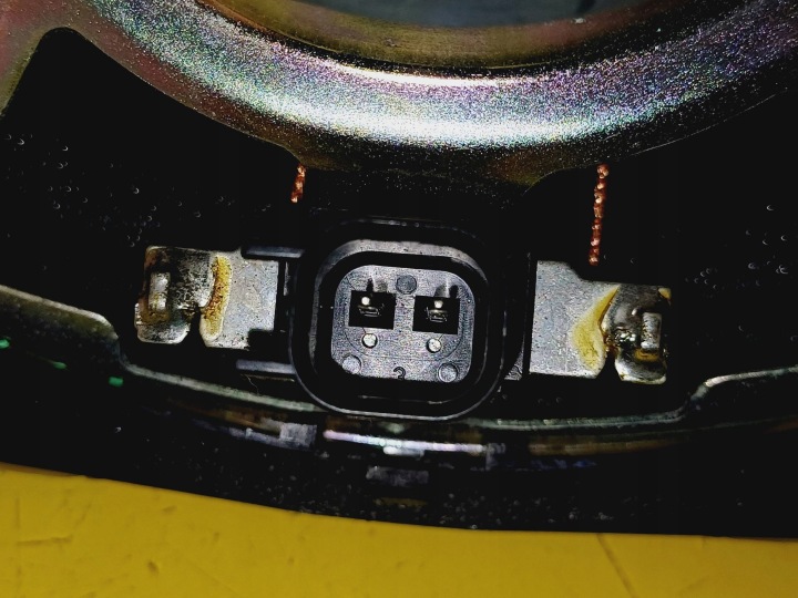 HAUT-PARLEUR GAUCHE DROIT AVANT MAZDA 5 C23566960 NR531