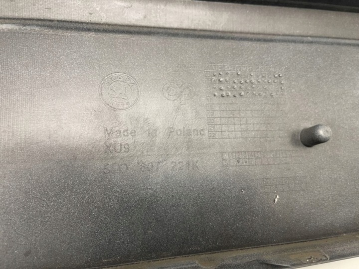 PARE-CHOCS AVANT SKODA OCTAVIA III SCOUT 5E0807221K
