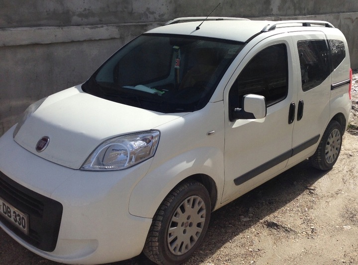 FIAT FIORINO PEUGEOT BIPPER NEMO PARRILLAS DE TECHO POTENTE BUEN ESTADO MALETERO 