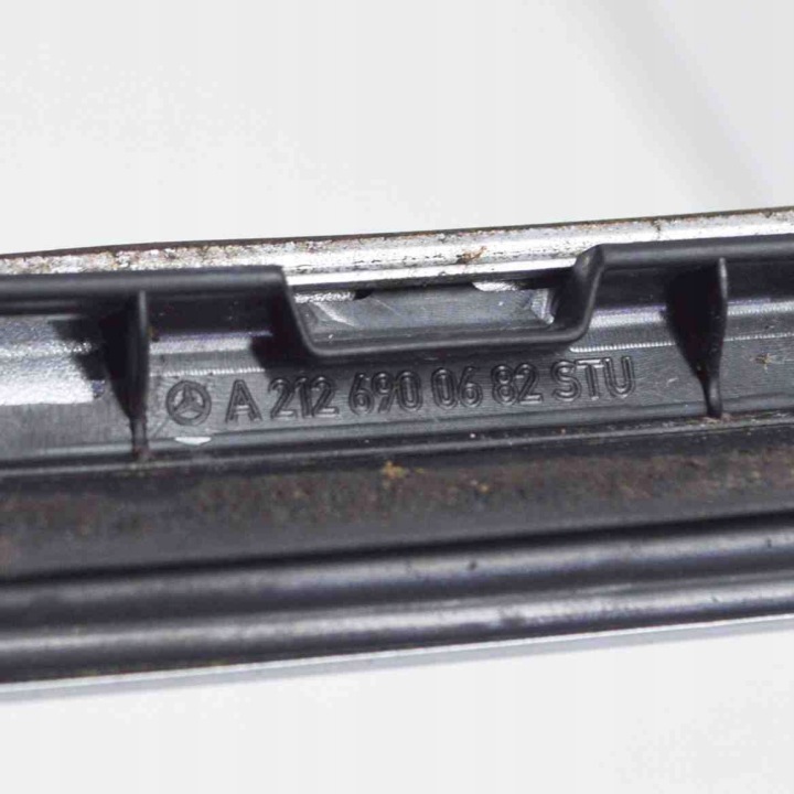 MOULURE TOITS GAUCHE MERCEDES-BENZ E (W212) A2126900682 2.2L DIESEL 150KW