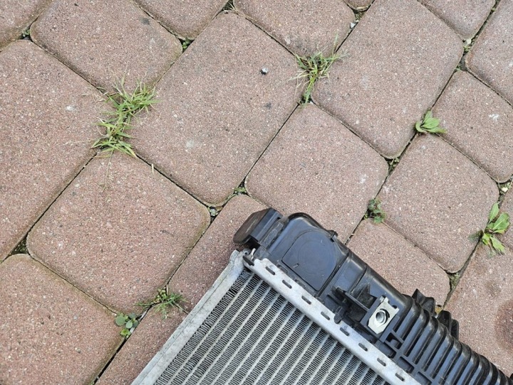 RADIATEUR EAU 2.0T OPEL INSIGNIA B 84208070