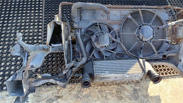 FORD CONNECT MK11.8 TDCI PANNEAU AVANT ENSEMBLE