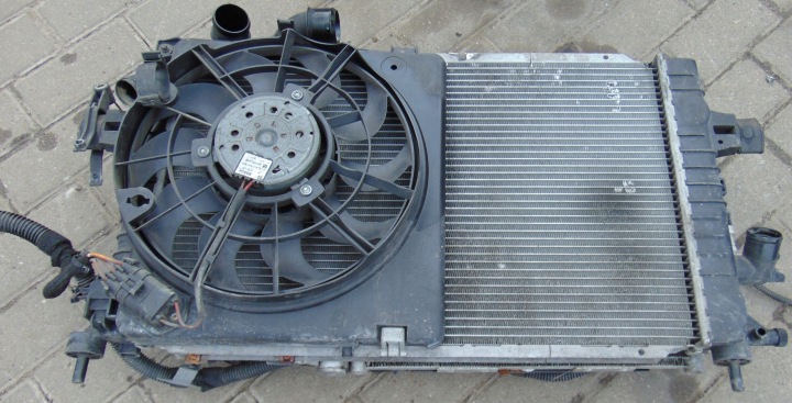 RADIATEUR EAU CLIMATISATION VENTILATEUR OPEL ASTRA III H LIFT 1.7CDTI EUROPE