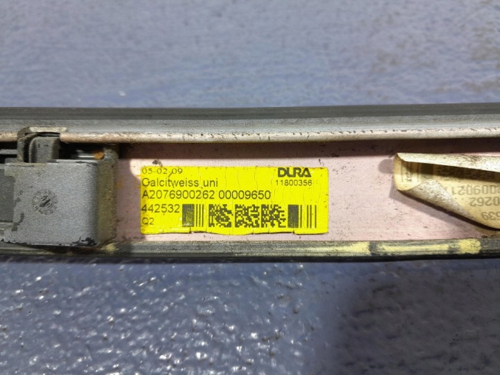 MERCEDES W207 DROITE MOULURE TOITS PARE-BRISE