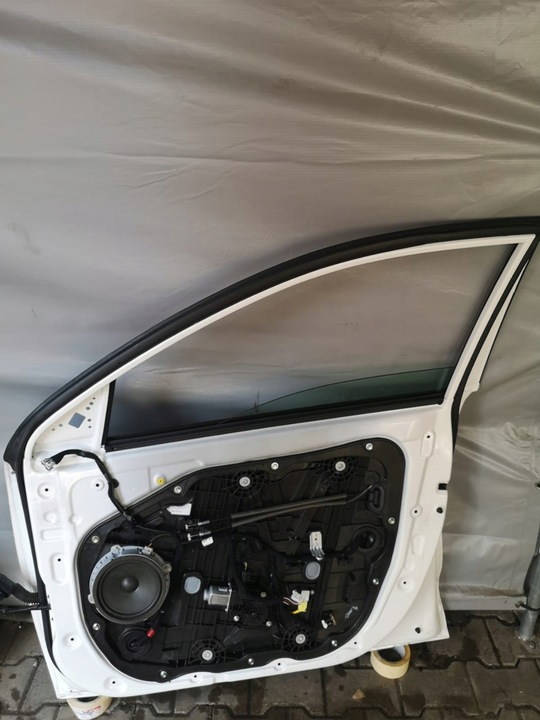 DE PUERTA IZQUIERDA PARTE DELANTERA KIA NIRO 18R COLOR UD COMPUESTO 