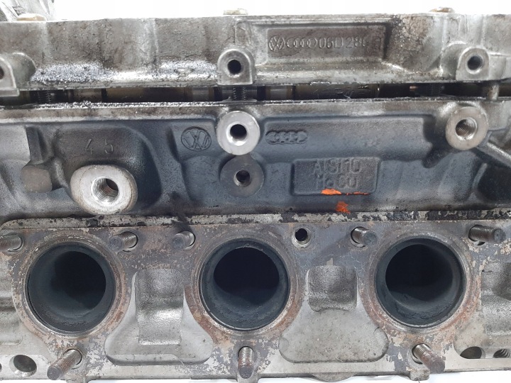 VW GOLF V 2.0 FSI SPORT 05R CULASSE PISTONS ARBRES 06D103373AM