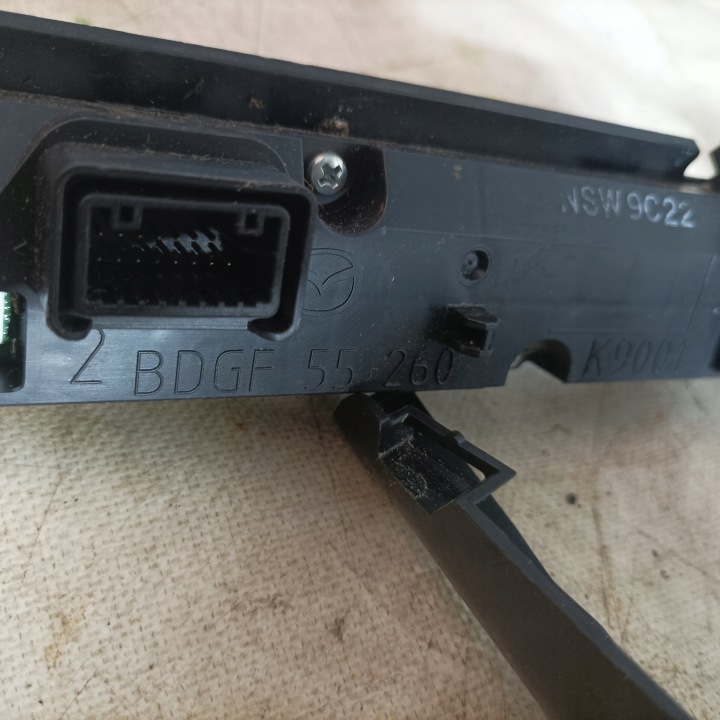 MAZDA 3 IV 19-PANEL MONITEUR FERMOIR COURROIES USA