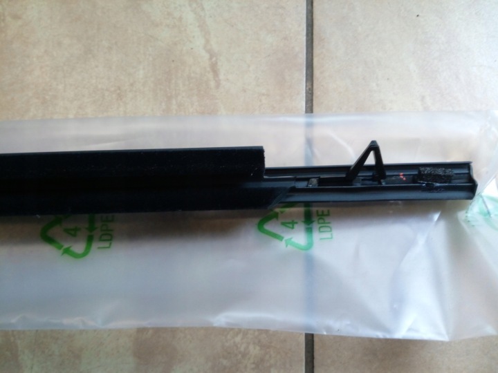 MOULURE VITRES PARAPET TOYOTA COROLLA E21 '19- CHOIX NEUF ORIGINAL