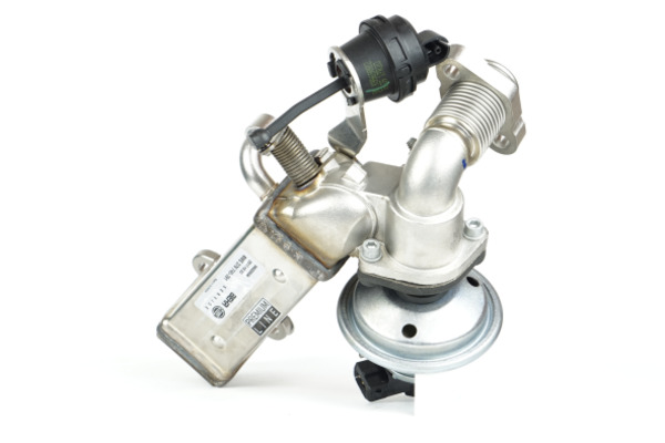 RADIATEUR EGR MAHLE CE 12 000P VERS BMW X3 (E83)