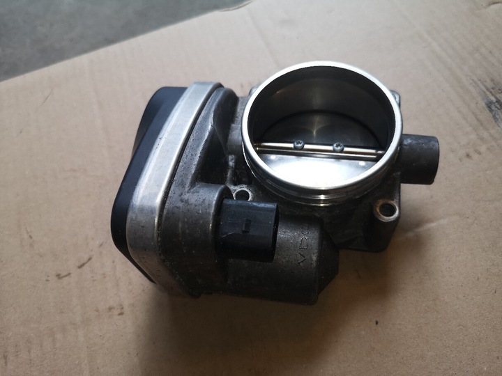 THROTTLE BMW E90 CONDITION VERY GOOD 13541439580 