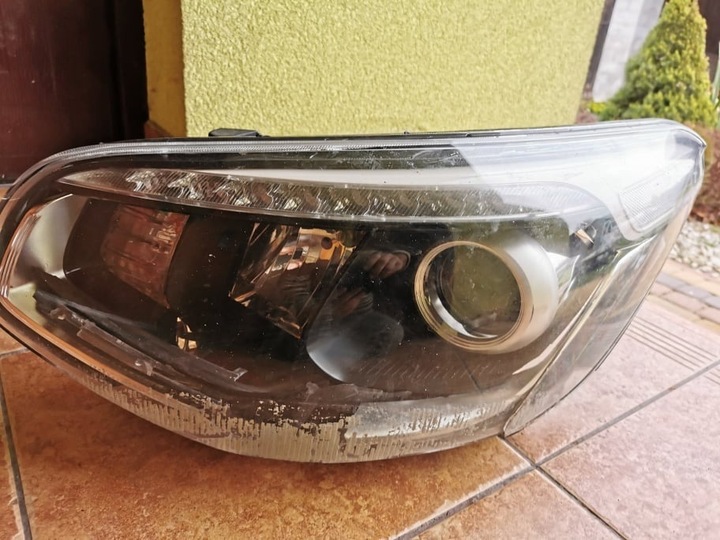 FARO IZQUIERDA KIA SOUL 2017R. LED, DEFECTUOSA 