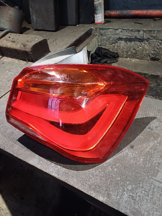 BMW 1 F20 F21 LCI FARO PARTE TRASERA P. 7359018 0360000 