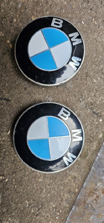 TAPA BMW 2 PIEZAS ORYGINAL. 