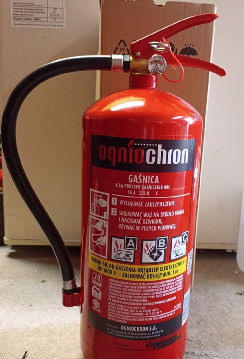 EXTINGUIDOR DE POLVO 6KG ABC+WIESZAK+ZNAK 24R 