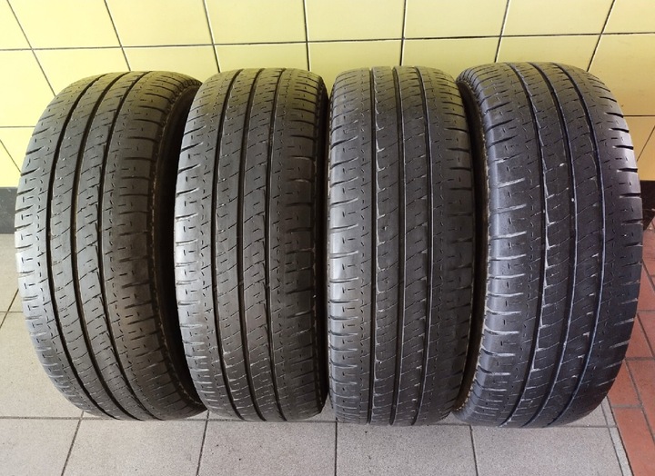 MICHELIN AGILIS 235/65R16C