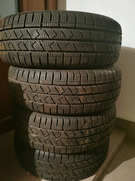 NEUMÁTICO INVIERNO  LAUFENN I FIT VAN 195/60 R16 C 4 PIEZAS 