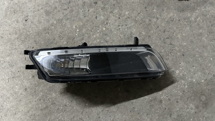 FARO VOLKSWAGEN PASSAT CC 3C8941699 