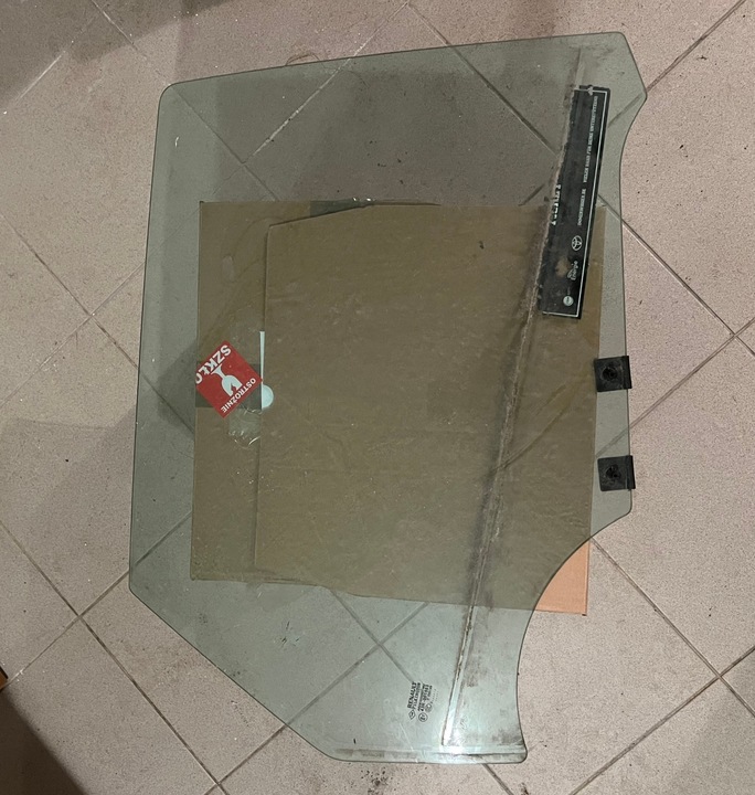 GLASS REAR DOOR REAR RIGHT RENAULT CAPTUR I 2014 