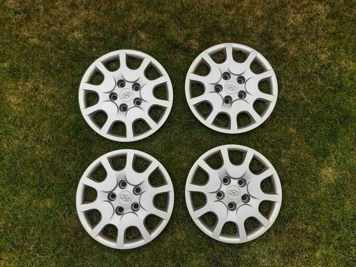 ORIGINAL 4 TAPACUBOS 15 INTEGROS HYUNDAI I30 II IX20 