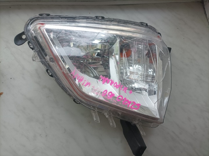 Halogen, kier.prawy Mitsubishi Eclipse Cross 2018 