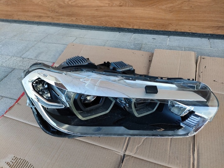 FARO DERECHA F39 BMW 2 PIEZAS USZKODZONA, CONTROLADORES OK 