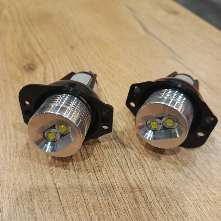 COMPLET 2 LED MARKEROW POUR DE LUMIÈRE POZYCYJNYCH (RINGOW) BMW E90 E91 photo 1 - milautoparts-fr.ukrlive.com