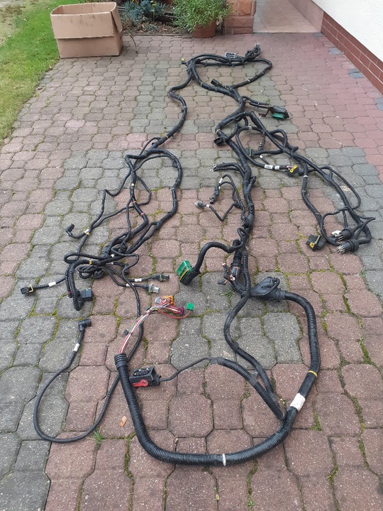 WIRE ASSEMBLY ELECTRICAL W HOLDER DO VOLVO  FH 4 