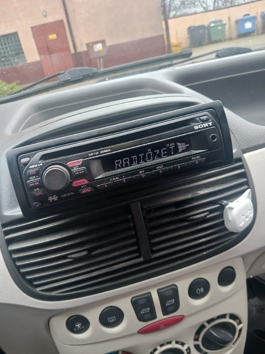 RADIO DE AUTOMÓVIL CD AUX SONY CDX-GT24 