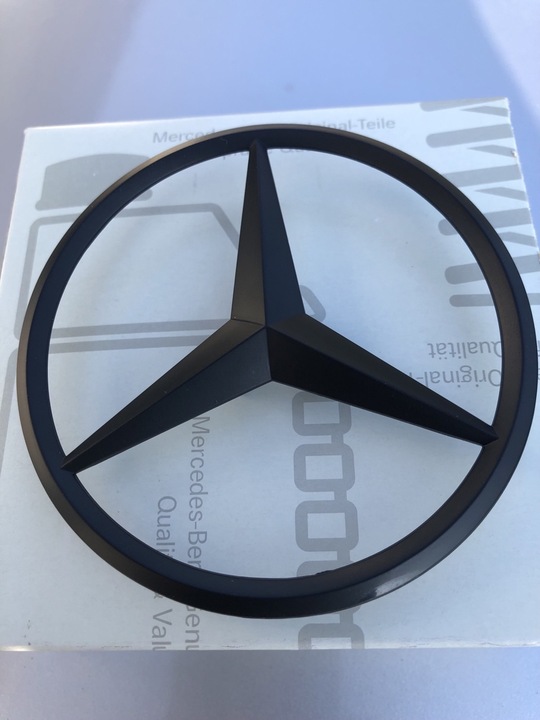 EMBLEMA TAPA DE MALETERO PARTE TRASERA MERCEDES CLS W218 NEGRO MATE 