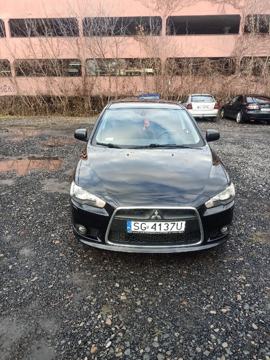 VENDO MITSUBISHI LANCER SPORTBECK 2011R 