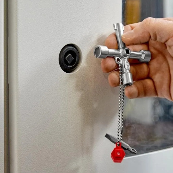 CLÉ MULTIFONCTIONNEL VERS SZAF STEROWNICZYCH LONGUEUR 76 MM KNIPEX (001103)