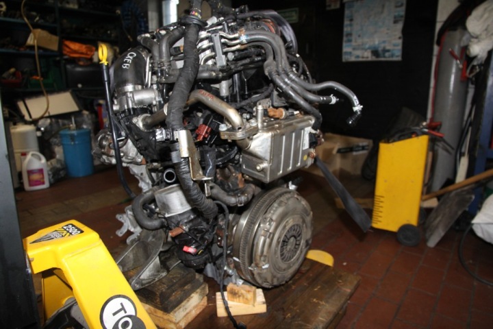 Двигун vw multivan дизель cxeb 2.0 bi turbo замовити на AUTOMOTIVE
