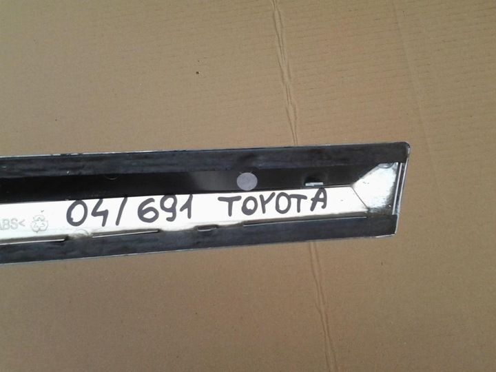 фото №3, Toyota corolla e17 хром левая планка na дверь зад