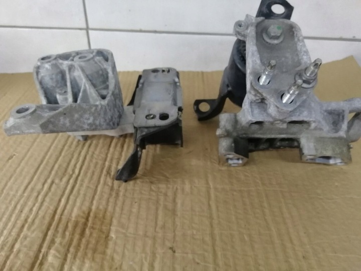 фото №4, Лапи двигуна подушка ford fiesta mk7 ліва